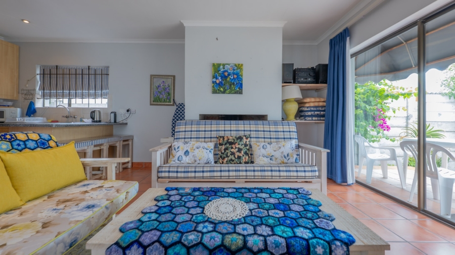 5 Bedroom Property for Sale in Struisbaai Western Cape